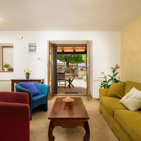 Villa Anita - By Istrialux Krmed